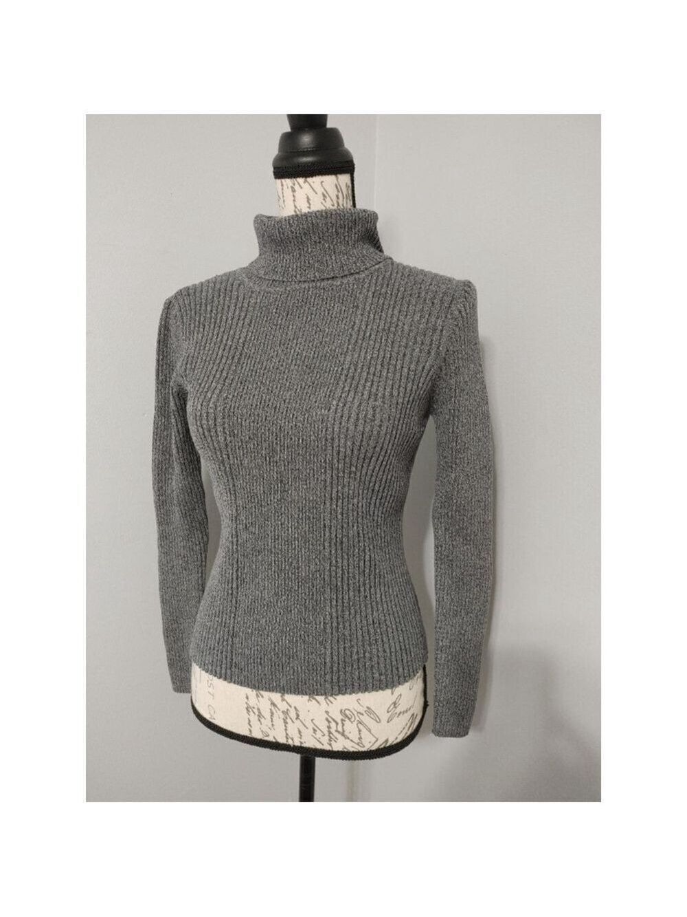 Women's VALERIE STEVENS Soft Knit Gray Ribbed Turtleneck Sweater Med Petite
